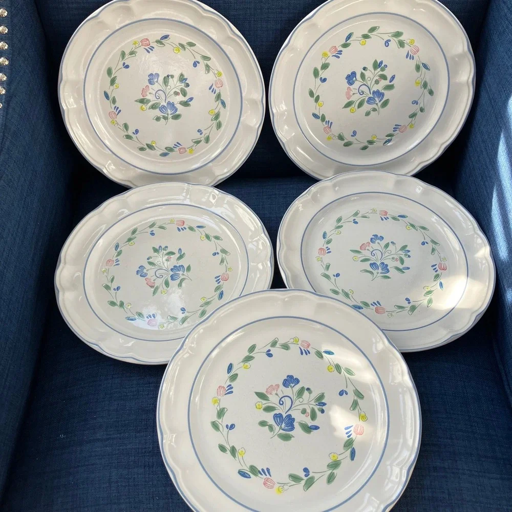 Floral Expression Stoneware Dinner Plates Set of 5 Vintage Blue Floral Scalloped